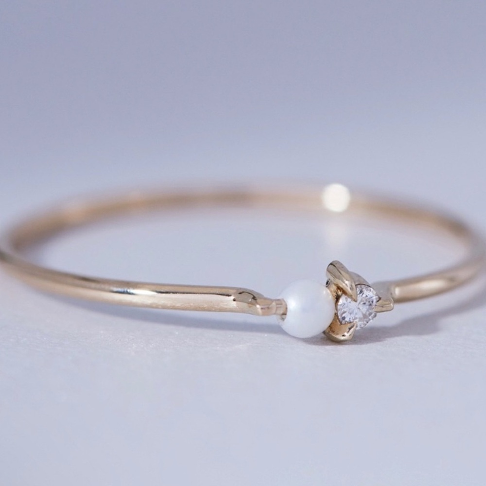 'Dewdrop Ring' by Catbird Jewelry NYC
Catbird Size: 5
FINAL MARKDOWN
